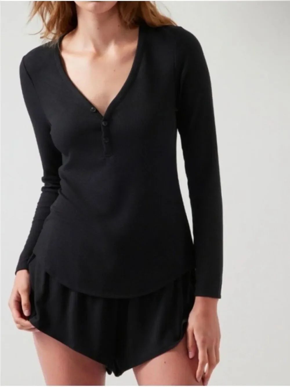 Athleta Wind Down Sleep Top